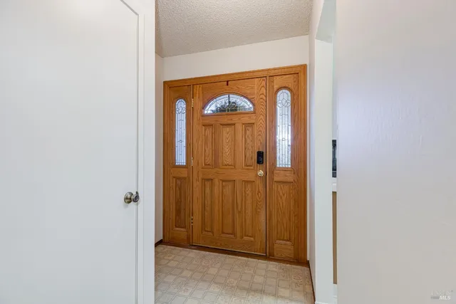 $825,000 | 533 Albert Way, Petaluma, CA 94954