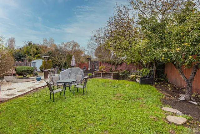$825,000 | 533 Albert Way, Petaluma, CA 94954