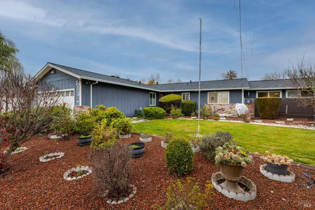$825,000 | 533 Albert Way, Petaluma, CA 94954