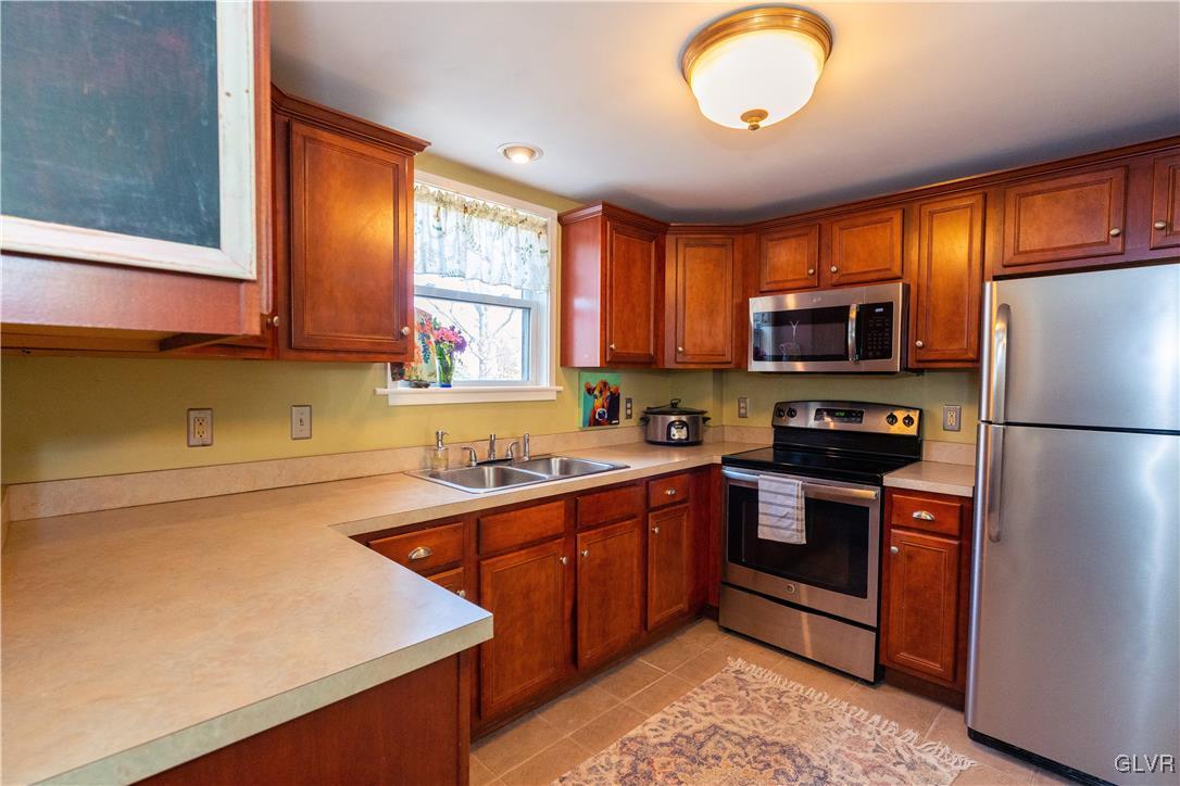 3002 Oakland Road Bethlehem, PA 18020 - Photo 15 of 34 Gallery Image 15