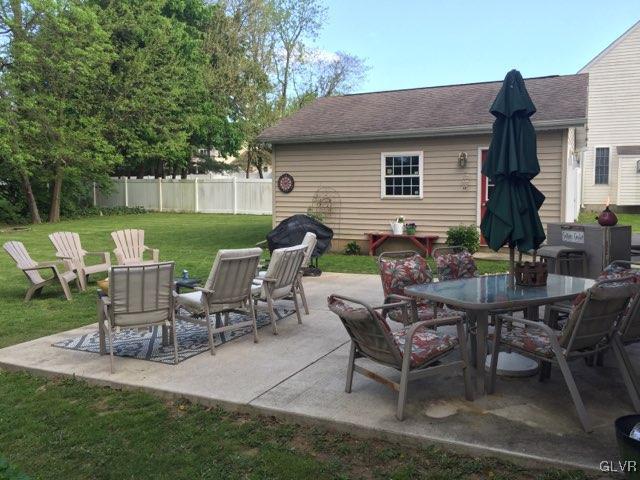3002 Oakland Road Bethlehem, PA 18020 - Photo 6 of 34 Gallery Image 6