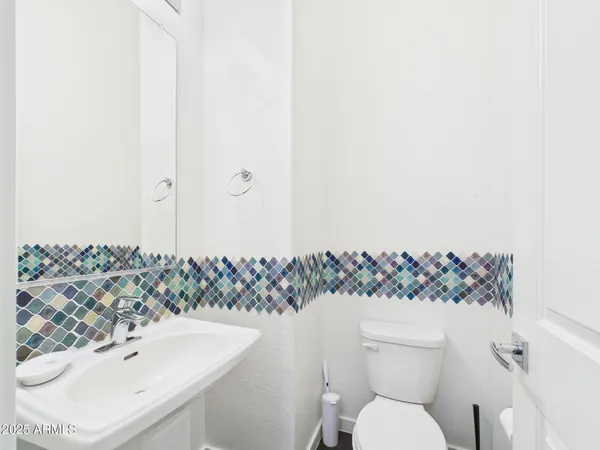 $348,000 | 2335 East Hidalgo Avenue, Phoenix, AZ 85040