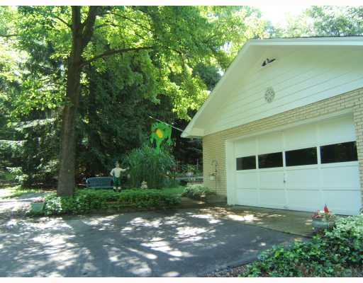 362 West Starz Road Gibsonia, PA 15044 - Photo 2 of 8 Exterior Front.