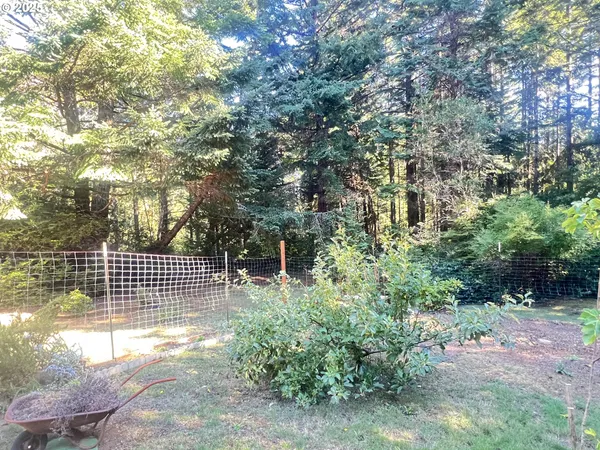 $465,000 | 42065 Vista Drive, Port Orford, OR 97465