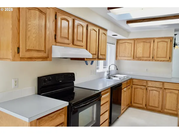 $465,000 | 42065 Vista Drive, Port Orford, OR 97465