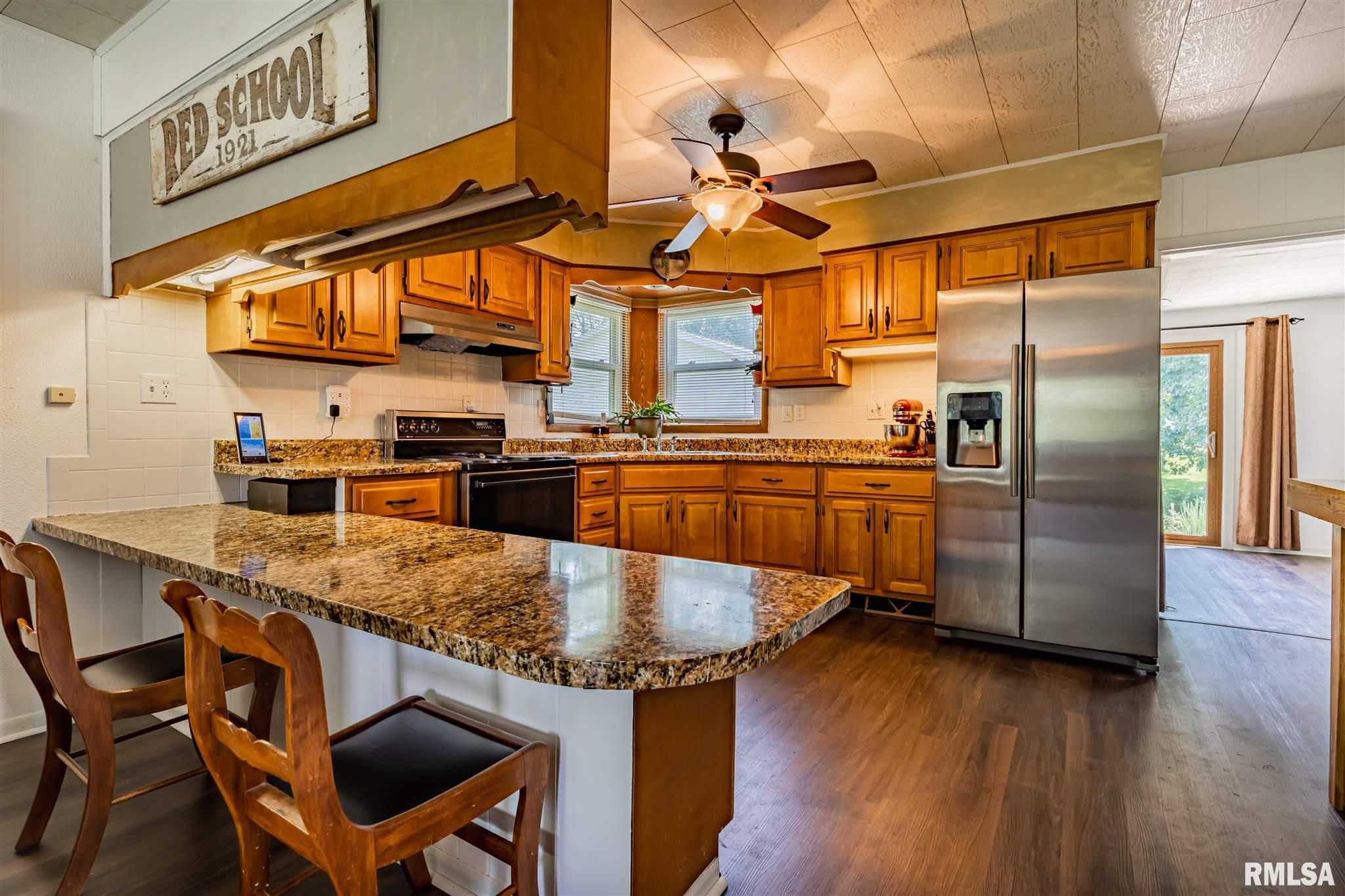 26353 North Orion School Road Canton, IL 61520 - Photo 10 of 36 Gallery Image 10