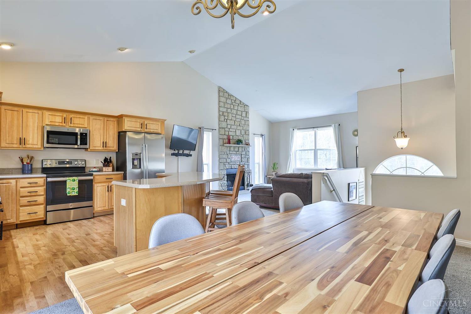 6587 Sheed Road Cincinnati, OH 45247 - Photo 9 of 44 Gallery Image 9