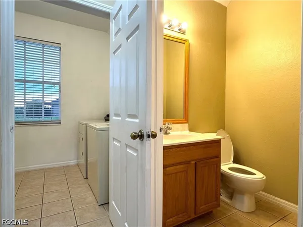 $2,300 | 117 Shadow Lakes Drive, Lehigh Acres, FL 33974