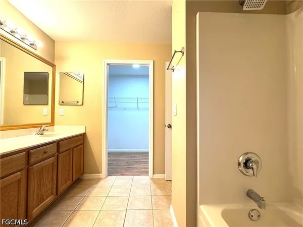 $2,300 | 117 Shadow Lakes Drive, Lehigh Acres, FL 33974