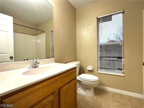 $2,300 | 117 Shadow Lakes Drive, Lehigh Acres, FL 33974