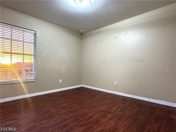 $2,300 | 117 Shadow Lakes Drive, Lehigh Acres, FL 33974
