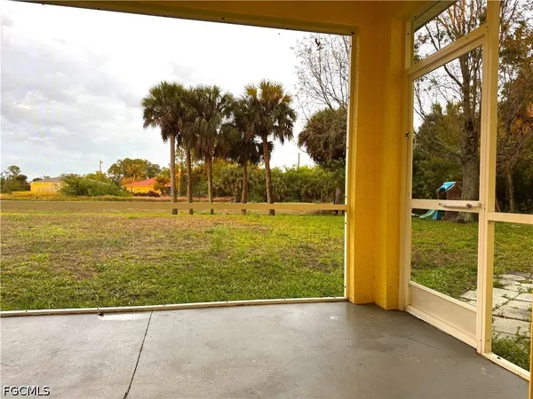 $2,300 | 117 Shadow Lakes Drive, Lehigh Acres, FL 33974