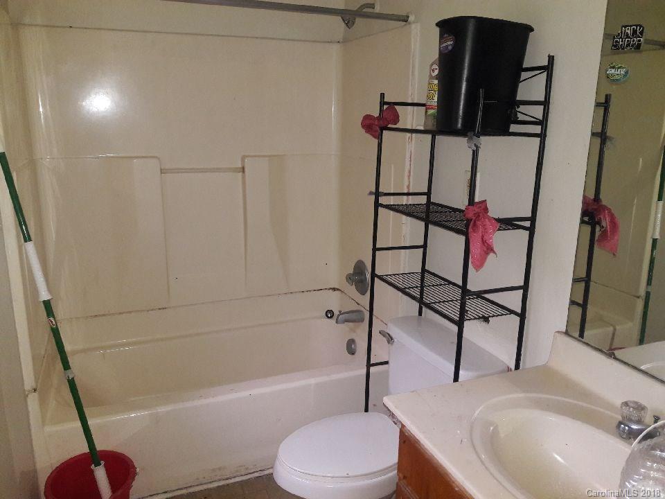 4115 Tillman Road Charlotte, NC 28208 - Photo 11 of 11 Gallery Image 11
