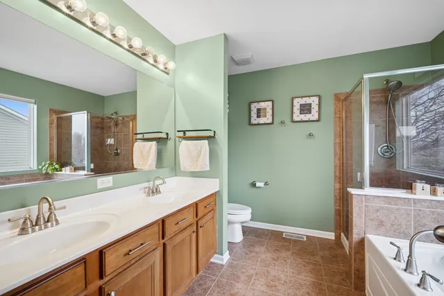 $380,000 | 359 Copper Springs Lane, Elgin, IL 60124