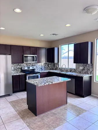 $2,799 | 2720 East Hulet Drive, Chandler, AZ 85225