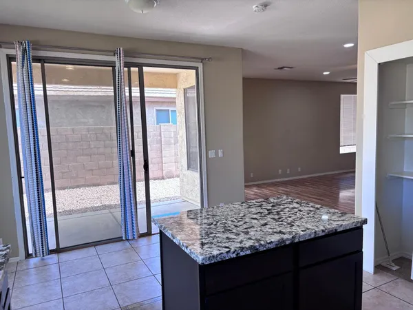 $2,799 | 2720 East Hulet Drive, Chandler, AZ 85225