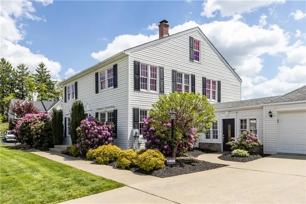 $575,000 | 3700 Sandy Hill Road, Gibsonia, PA 15044