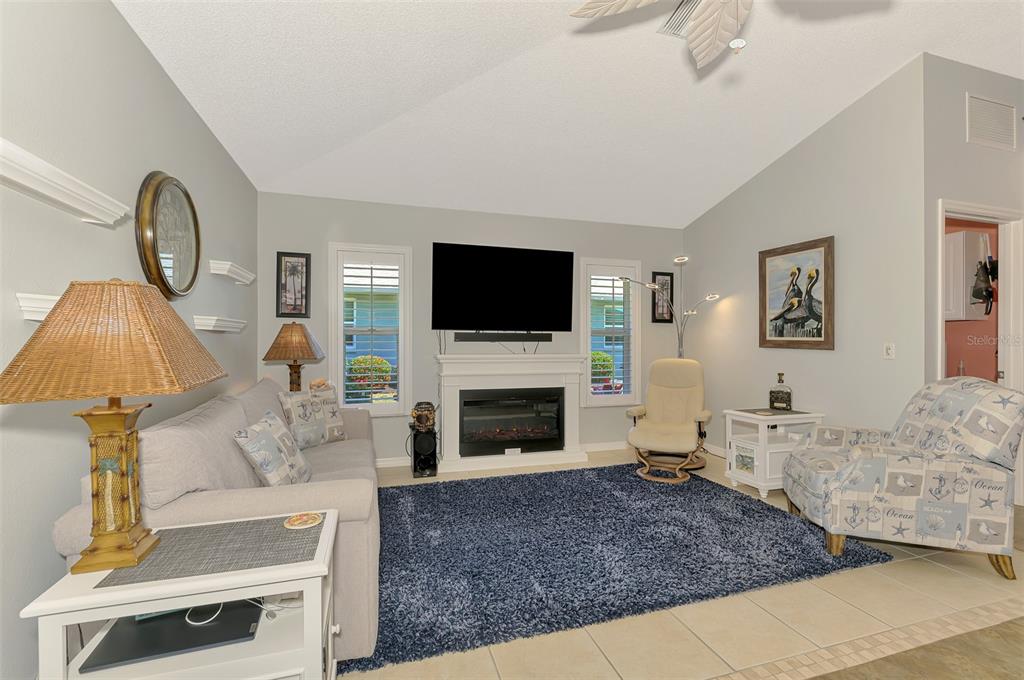5868 Jefferson Road Venice, FL 34293 - Photo 29 of 68 Vaulted Family Room