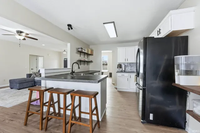 $279,900 | 922 Honey Willow Boulevard, Huntertown, IN 46748