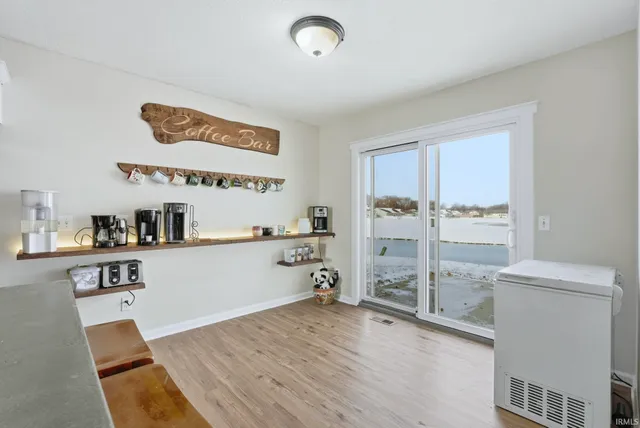 $279,900 | 922 Honey Willow Boulevard, Huntertown, IN 46748