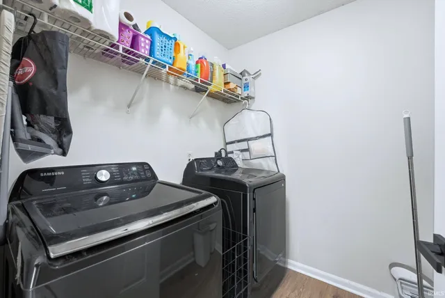 $279,900 | 922 Honey Willow Boulevard, Huntertown, IN 46748