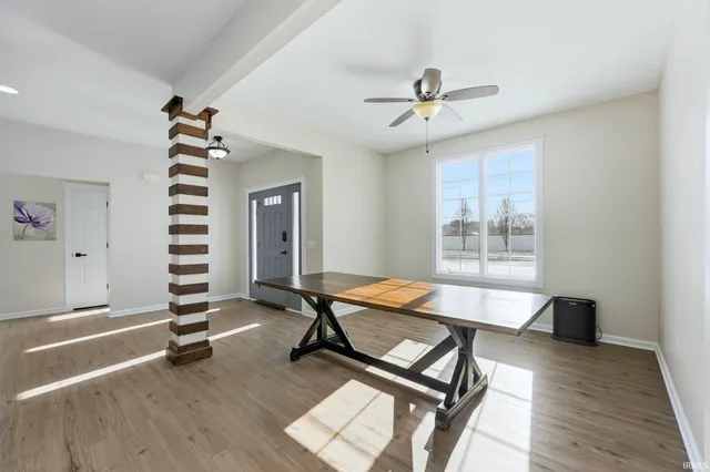 $279,900 | 922 Honey Willow Boulevard, Huntertown, IN 46748