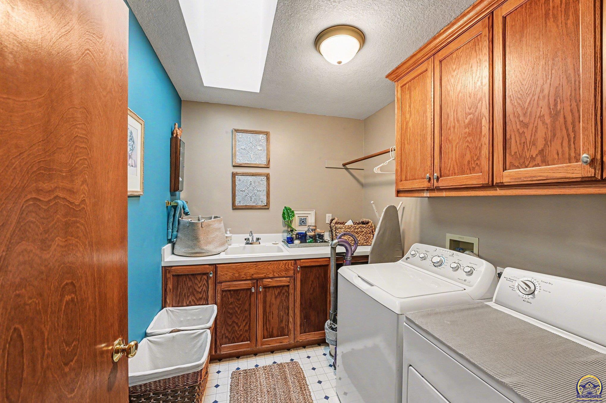 6033 Southwest 39th Street Topeka, KS 66610 - Photo 17 of 36