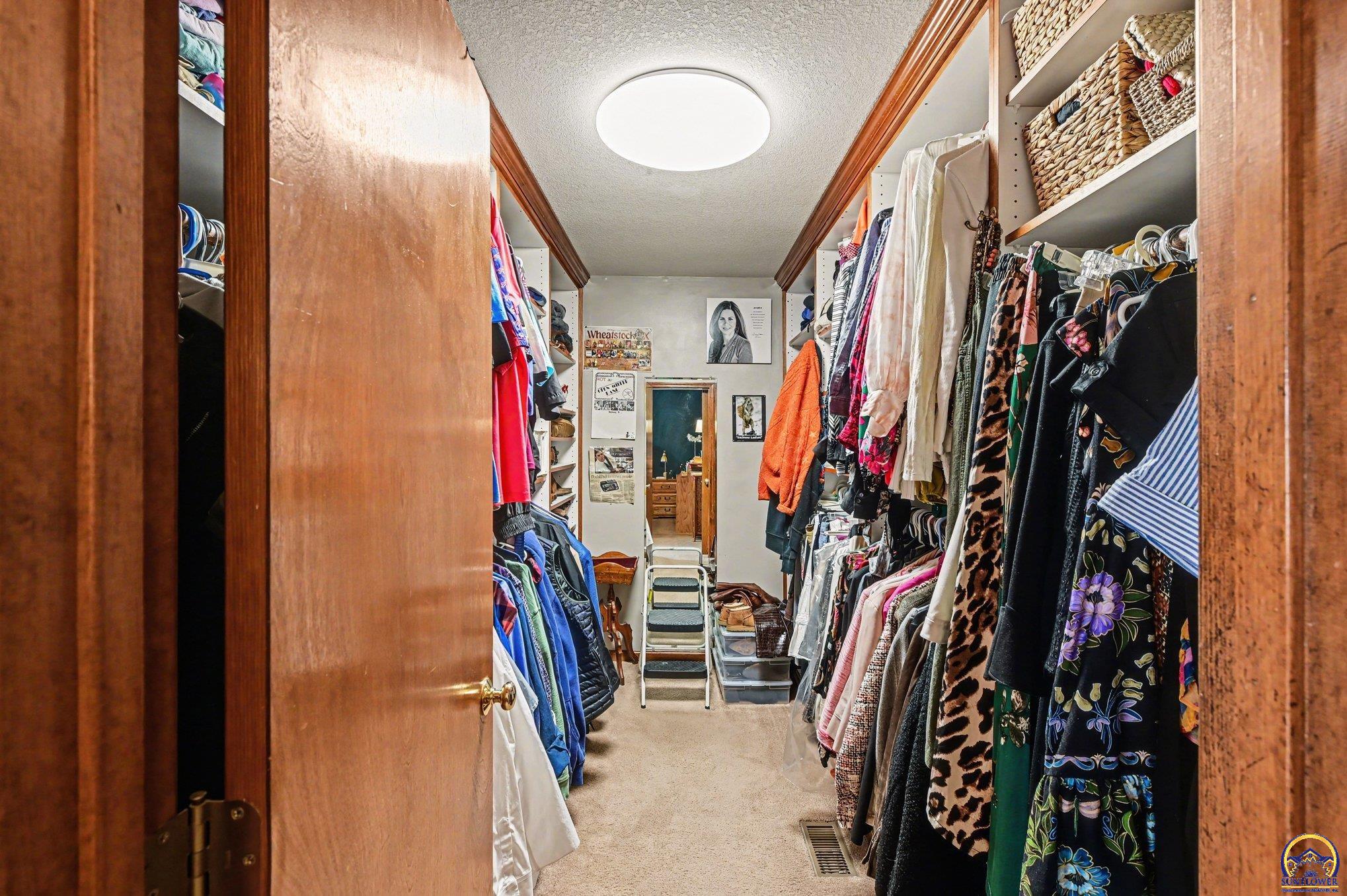 6033 Southwest 39th Street Topeka, KS 66610 - Photo 18 of 36