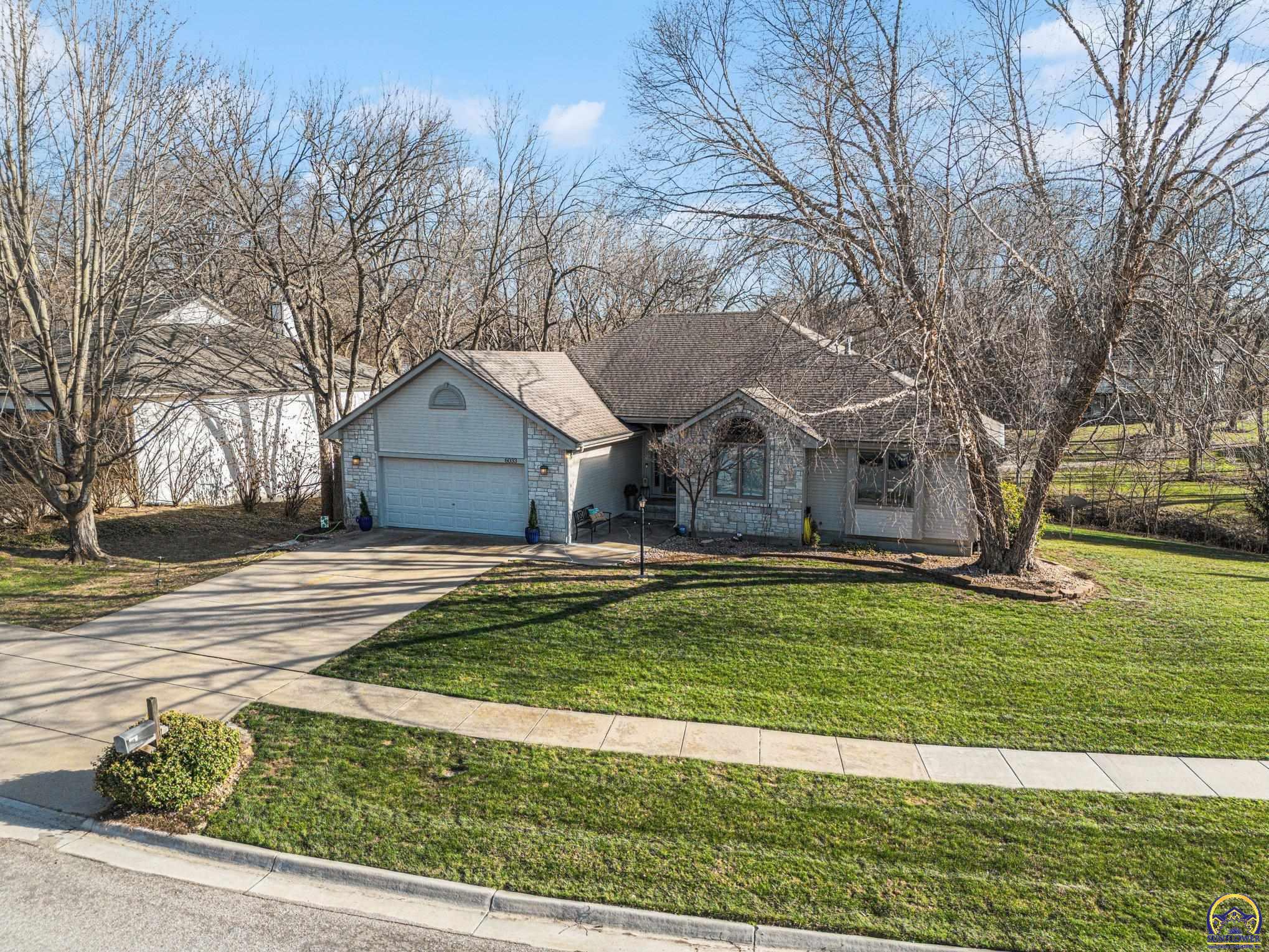 6033 Southwest 39th Street Topeka, KS 66610 - Photo 6 of 36