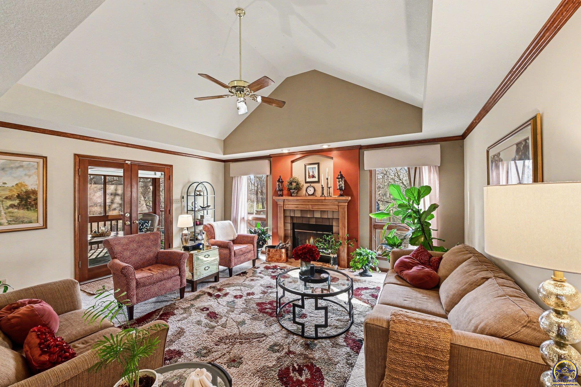 6033 Southwest 39th Street Topeka, KS 66610 - Photo 8 of 36