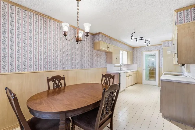 $365,000 | 905 Daventry Drive, Garland, TX 75040