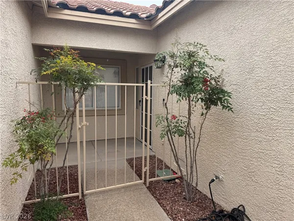 $1,695 | 3400 Wexford Lane, Unit 102, Las Vegas, NV 89129