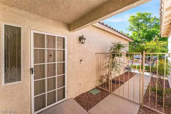 $1,695 | 3400 Wexford Lane, Unit 102, Las Vegas, NV 89129