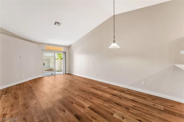 $1,695 | 3400 Wexford Lane, Unit 102, Las Vegas, NV 89129