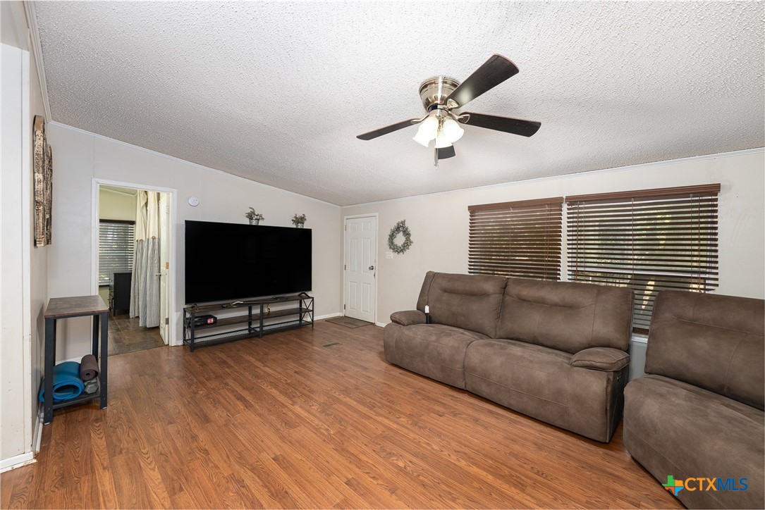 941 Shady Loop Killeen, TX 76549 - Photo 4 of 39 Gallery Image 4