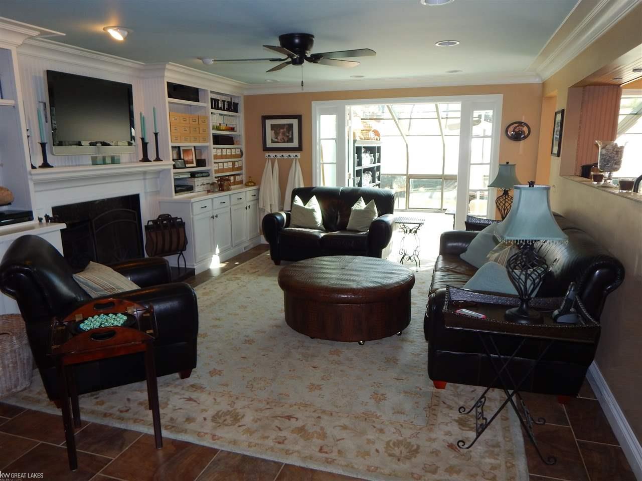 1505 Hampton Road Grosse Pointe Woods, MI 48236 - Photo 7 of 35
