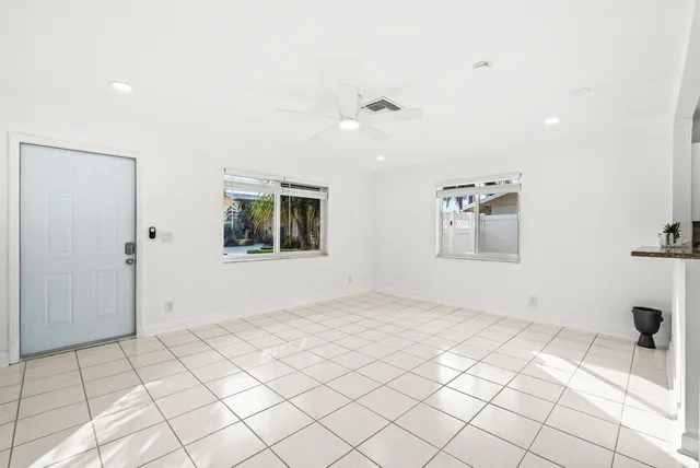 $3,700 | 17 Fayette Drive, Ocean Ridge, FL 33435