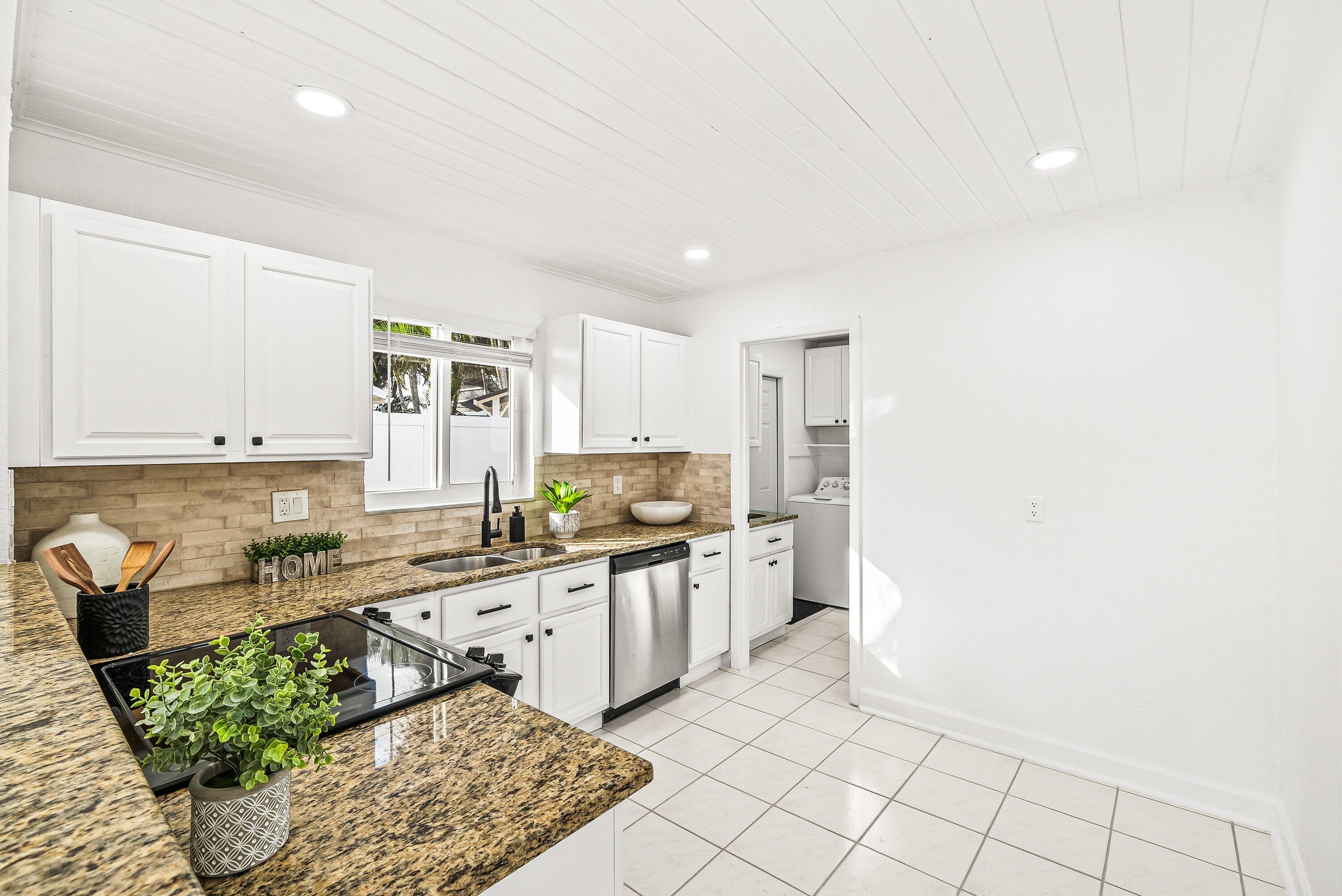 17 Fayette Drive Ocean Ridge, FL 33435 - Photo 11 of 40 Kitchen