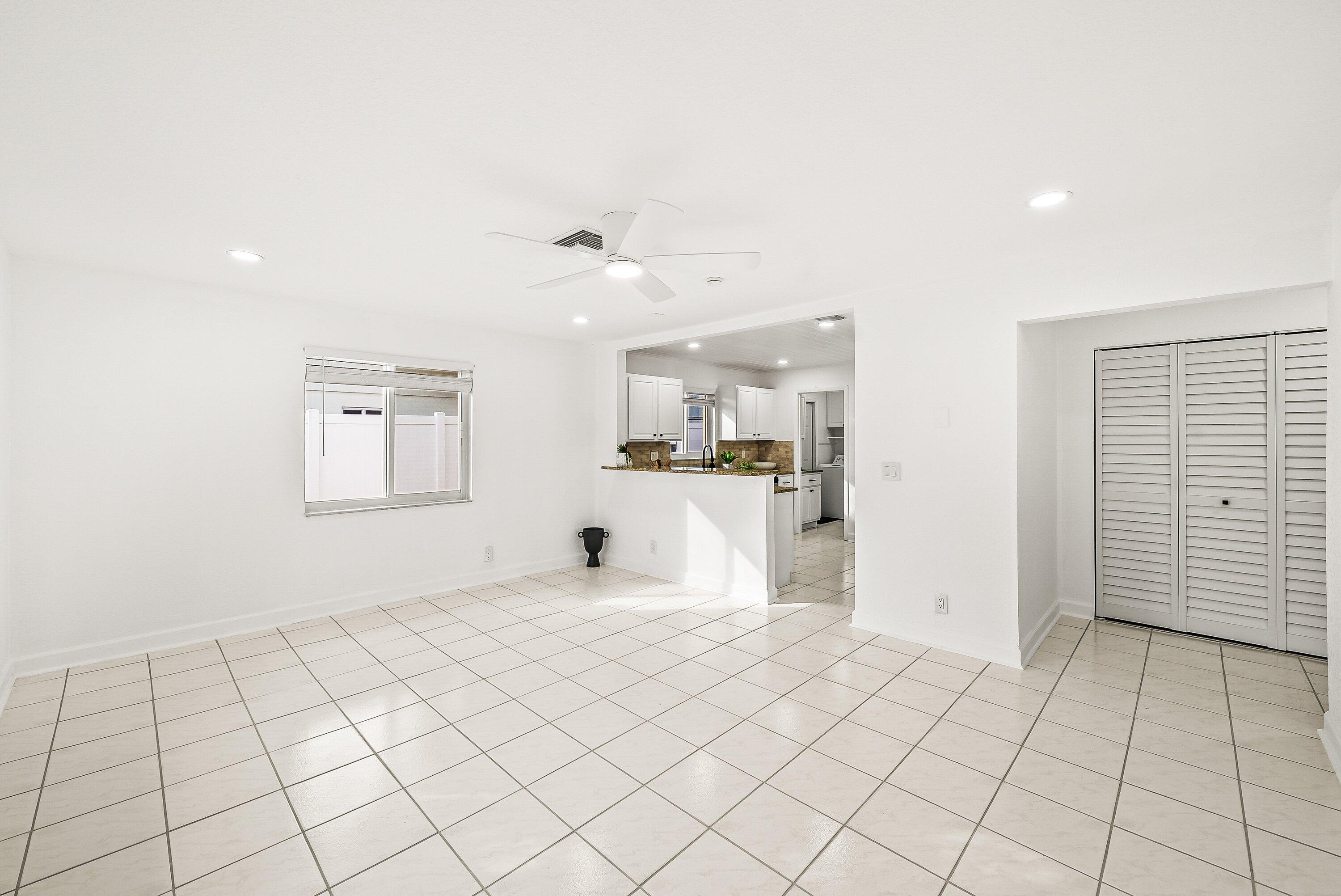 17 Fayette Drive Ocean Ridge, FL 33435 - Photo 14 of 40 Living Area