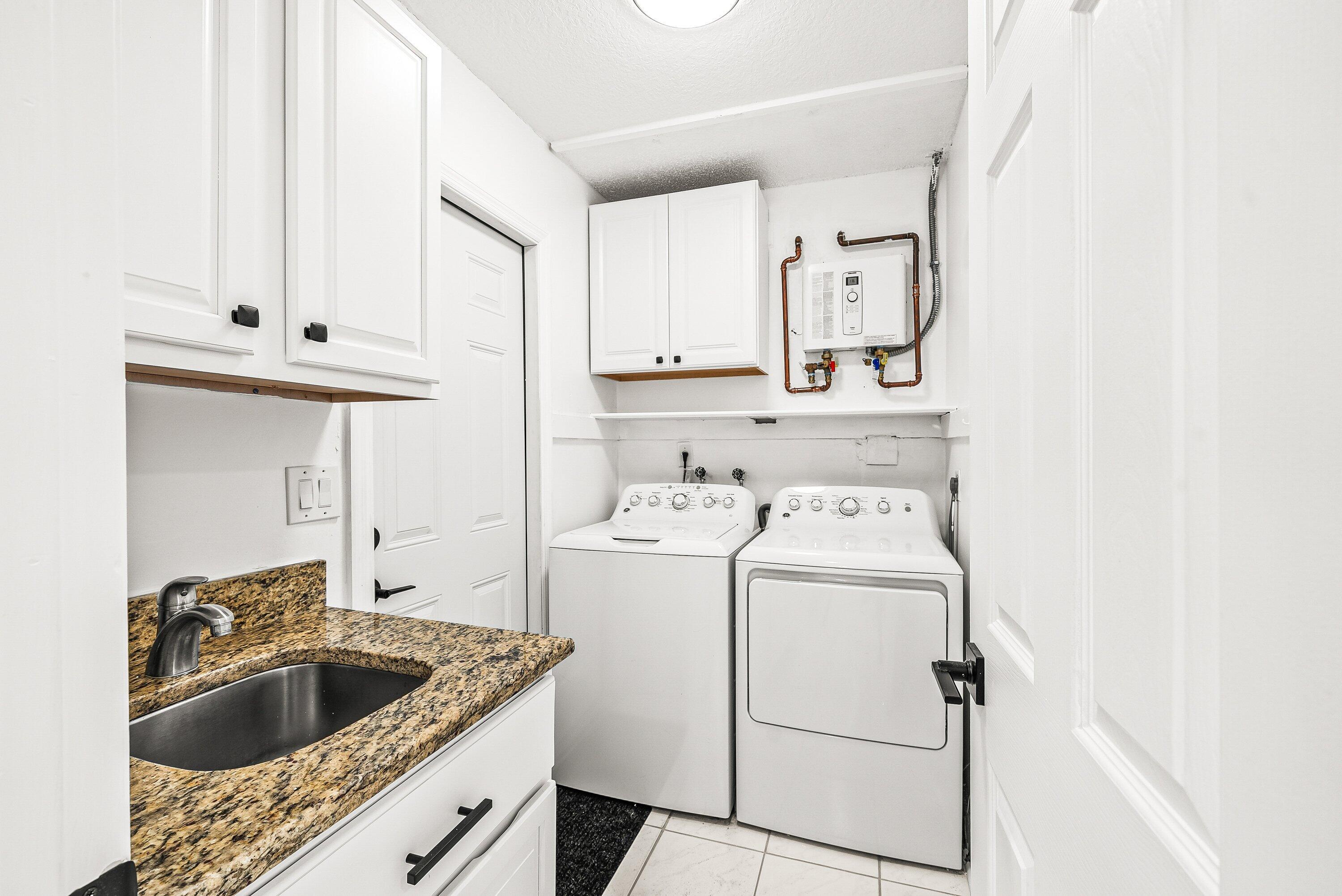 17 Fayette Drive Ocean Ridge, FL 33435 - Photo 17 of 40 Laundry Room