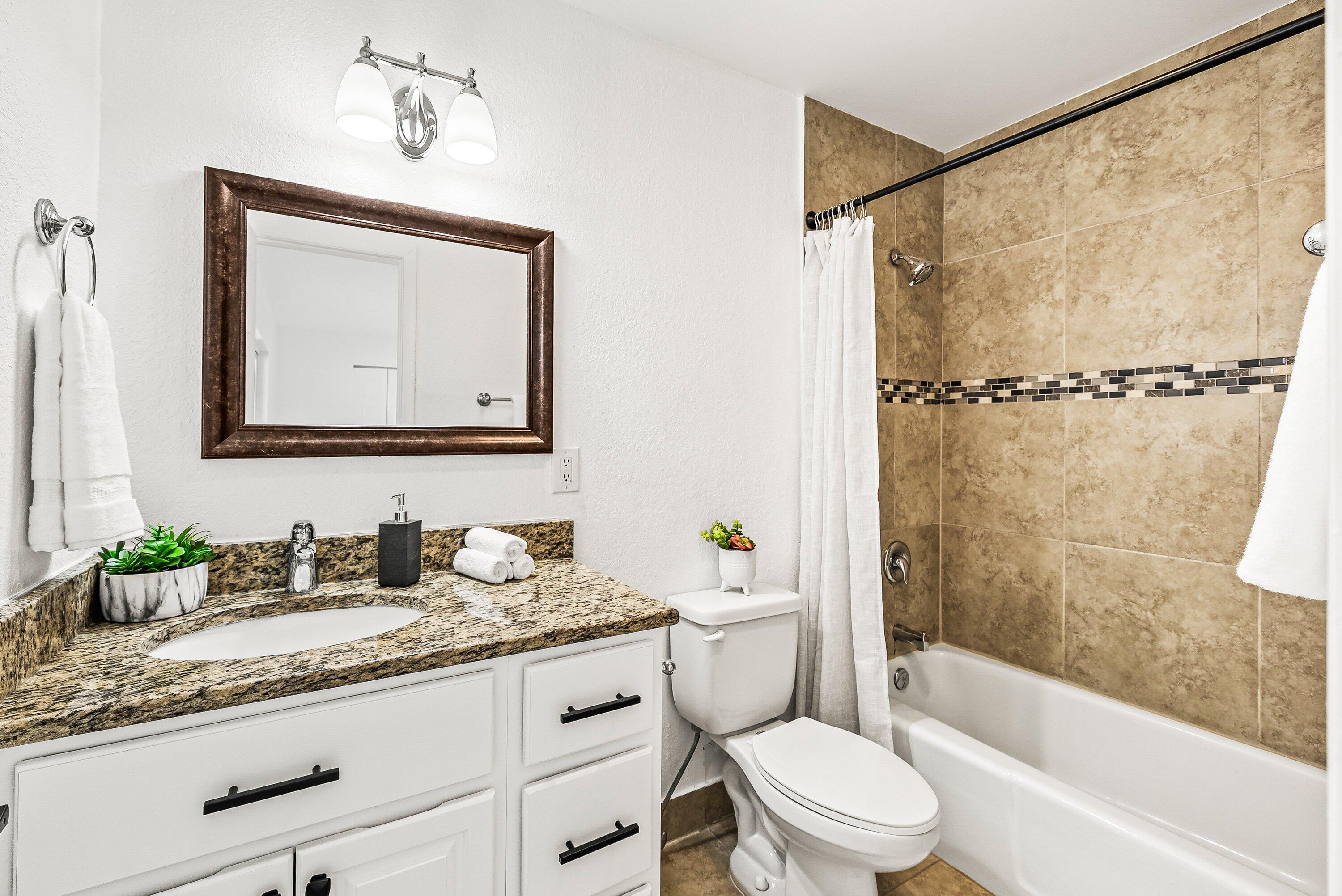 17 Fayette Drive Ocean Ridge, FL 33435 - Photo 21 of 40 Master Bath