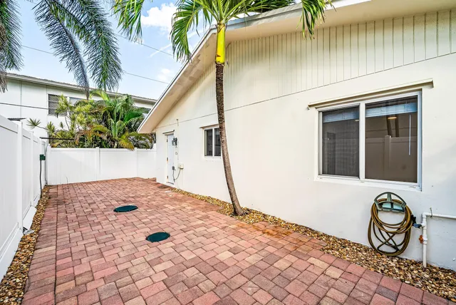 $3,700 | 17 Fayette Drive, Ocean Ridge, FL 33435