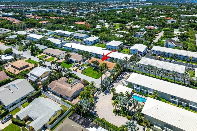 $3,700 | 17 Fayette Drive, Ocean Ridge, FL 33435