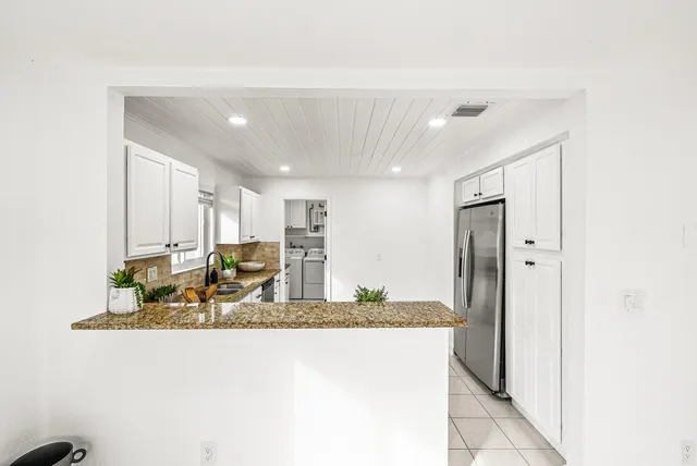 $3,700 | 17 Fayette Drive, Ocean Ridge, FL 33435