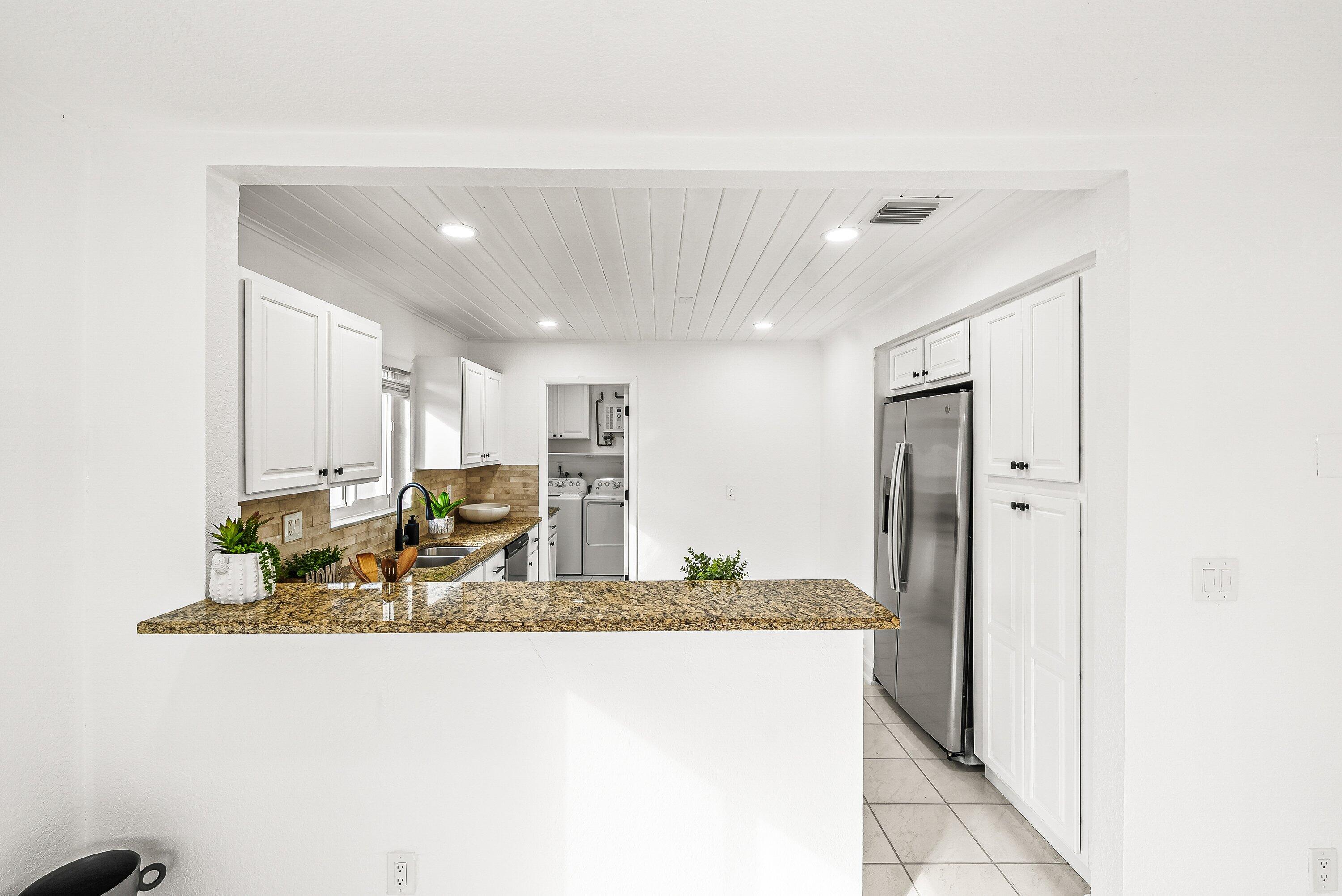 17 Fayette Drive Ocean Ridge, FL 33435 - Photo 10 of 40 Kitchen