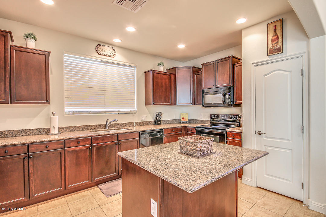 3483 East Sheffield Road Gilbert, AZ 85296 - Photo 10 of 35 Sheffield-10