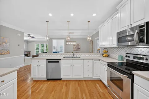 $795,000 | 407 Chandler Grant Drive, Cary, NC 27519
