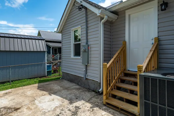 $359,500 | 1007 Spring Street, Johnson City, TN 37604