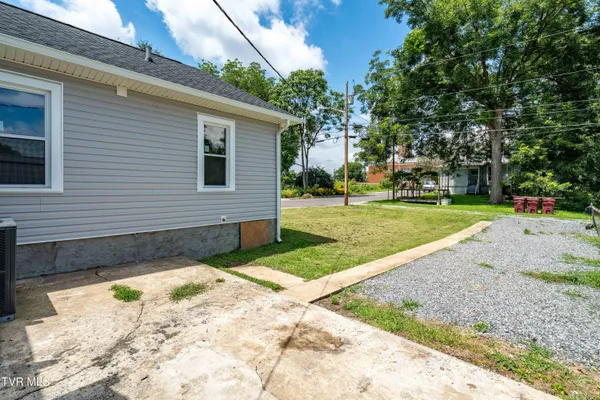 $359,500 | 1007 Spring Street, Johnson City, TN 37604