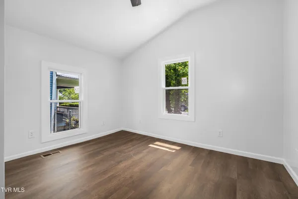 $359,500 | 1007 Spring Street, Johnson City, TN 37604